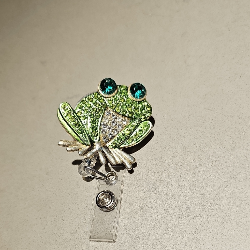 Green Crystal Frog Badge Reel